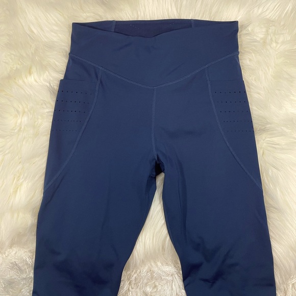 Target Women's Navy High Rise Workout Leggings Size Small - Picture 2 of 6
